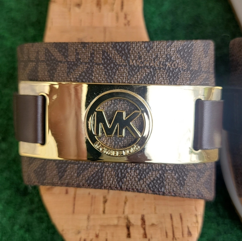 Brand New Michael Kors Warren Sandles - Women's size 6M - Picture 6 of 6